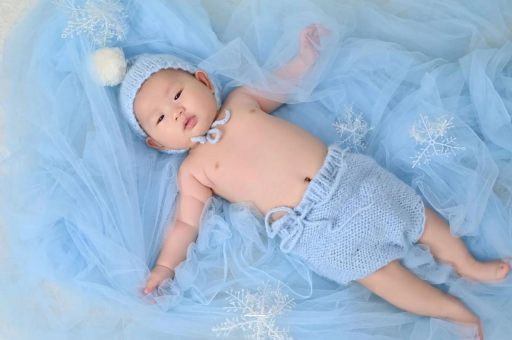 石河子孕妇三个月肚子多大